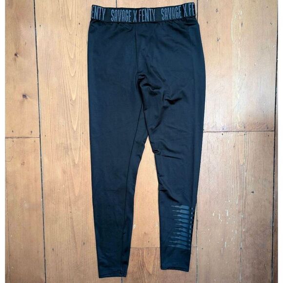 Savage X Fenty Pants - Savage X Fenty black leggings size large